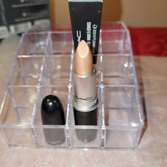 MAC All I Want Frost Lipstick New in Box - Picture 2 of 2